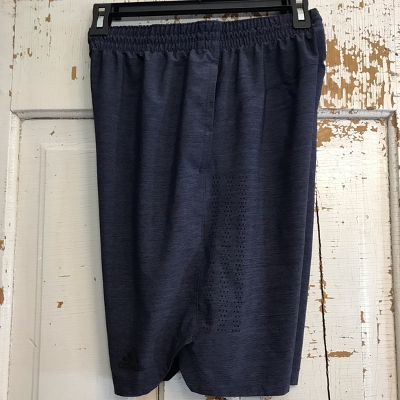 ☘️❄️ Adidas Axis Woven training Shorts ❄️☘️ - Picture 7 of 11